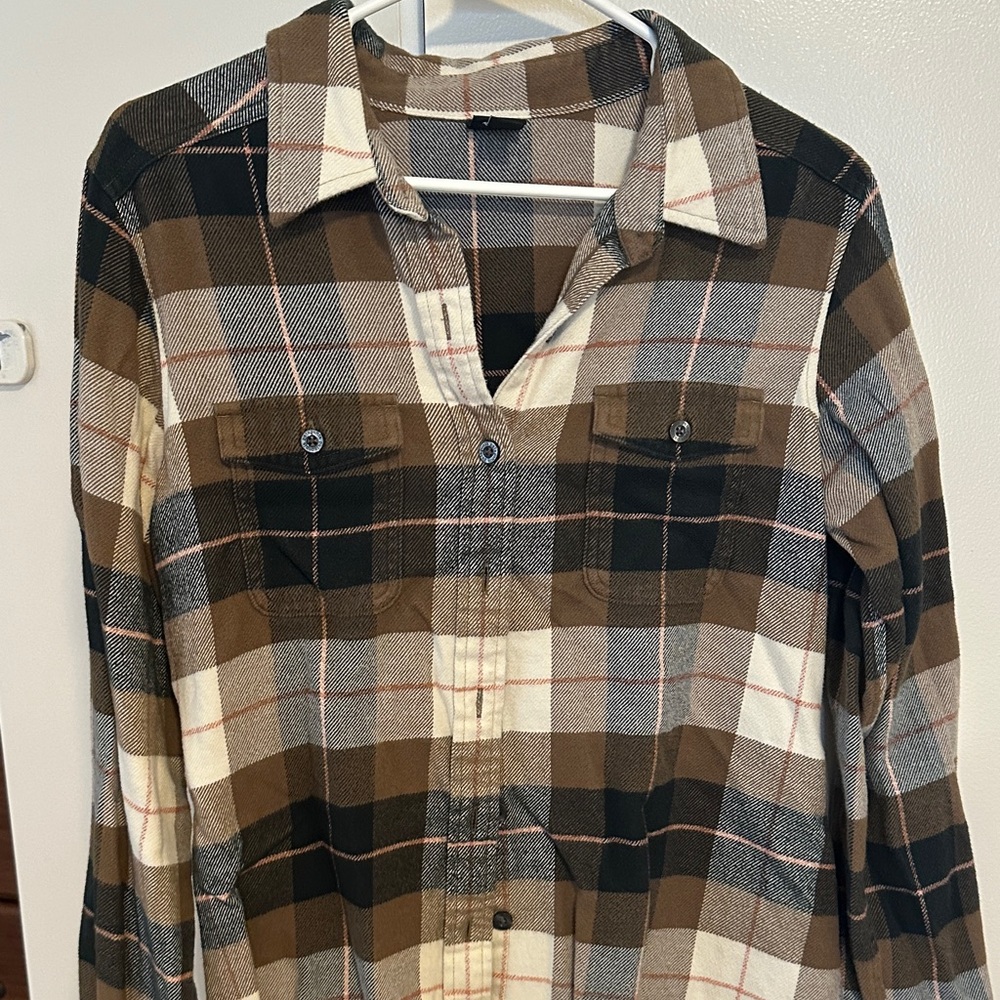 Patagonia Men's Plaid Shirt in Brown and Gray